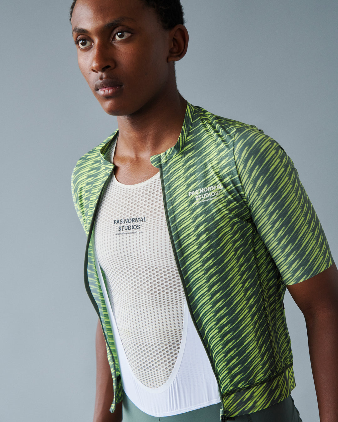 ウィンドベスト【Stow Away Gilet】｜PAS NORMAL STUDIOS（パス