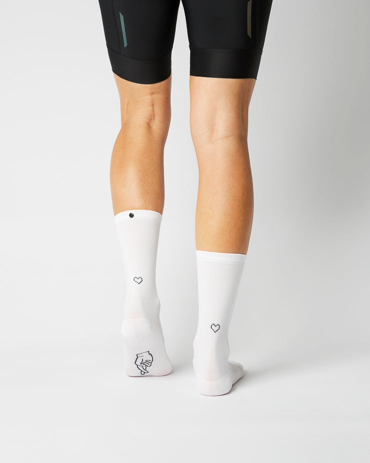 Fingerscrossed Classic Souvenir Heart Socks White - Maats Cycling Culture