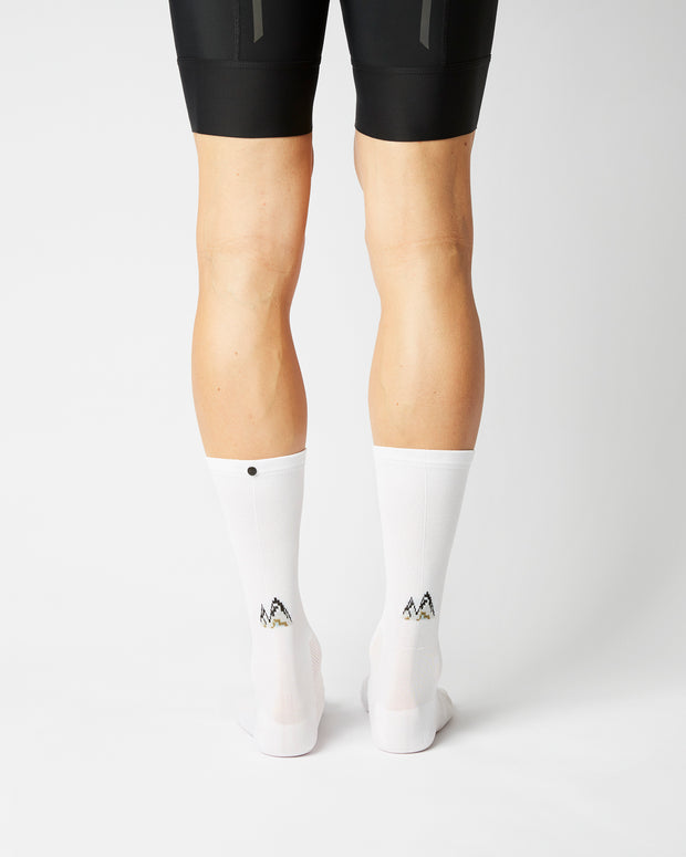 Fingerscrossed Classic Souvenir Mountain Socks White - Maats Cycling Culture