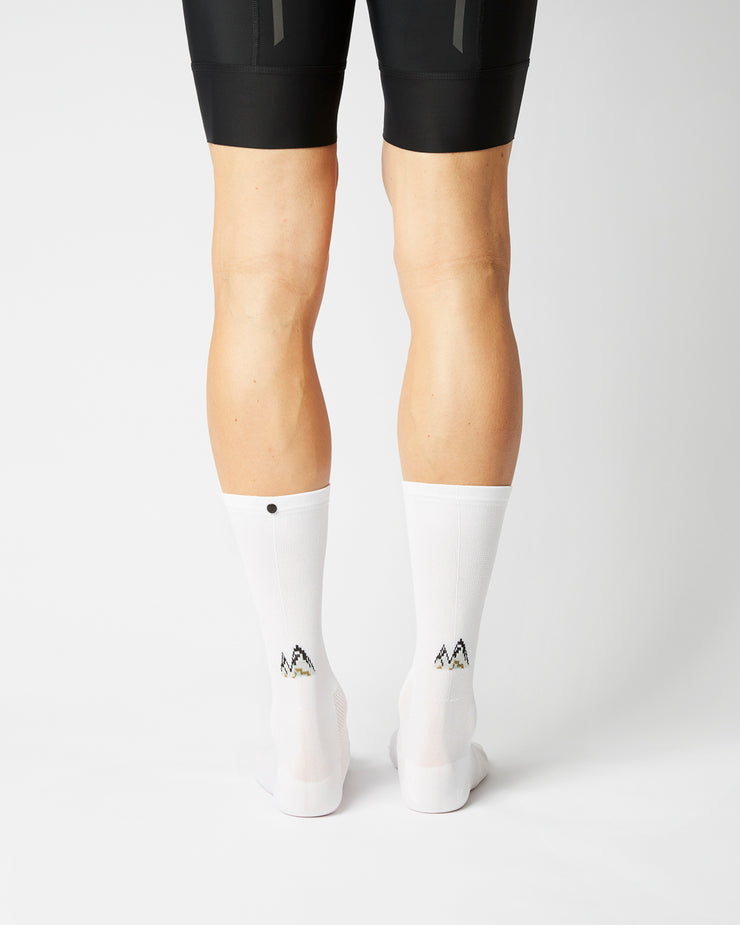 Fingerscrossed Classic Souvenir Mountain Socks White - Maats Cycling Culture